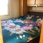17e Straatje Chalet *