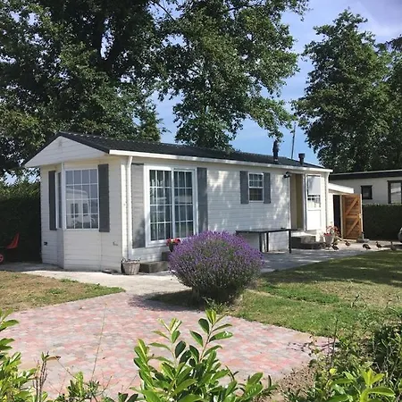 17e Straatje Chalet *