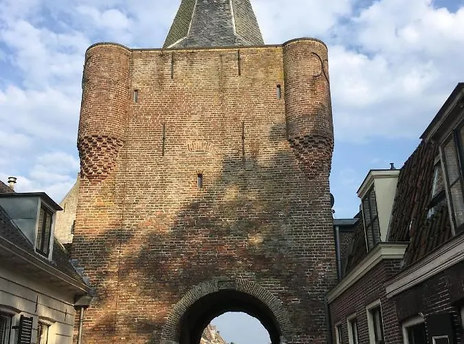 17e Straatje * Elburg